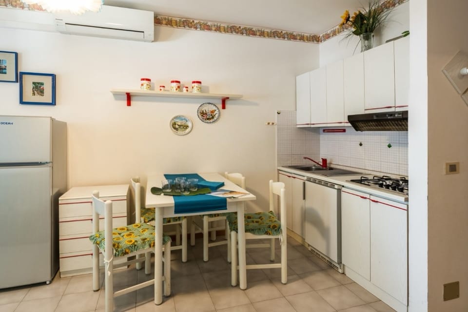 Apartment, 2 Bedrooms, Balcony | Interior