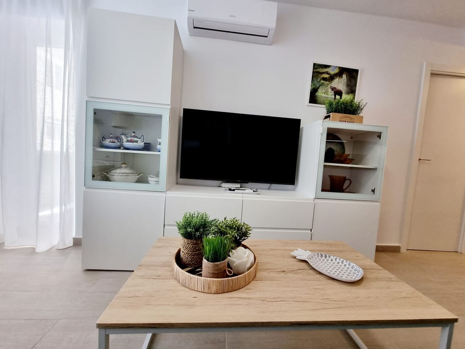 Apartment, 1 Bedroom, Balcony, Pool View | Room amenity