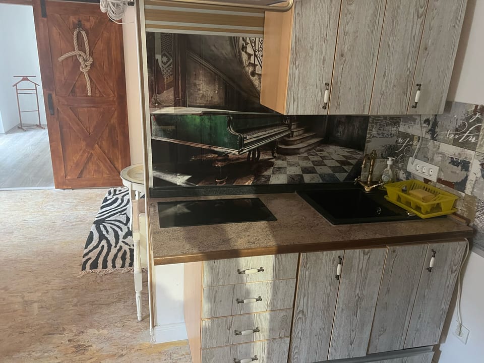 Apartment | Private kitchen | Electric kettle