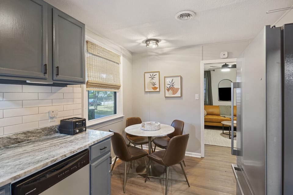 breakfast nook