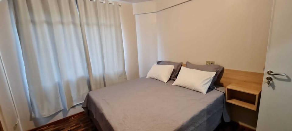 Double Room | Laptop workspace, free WiFi
