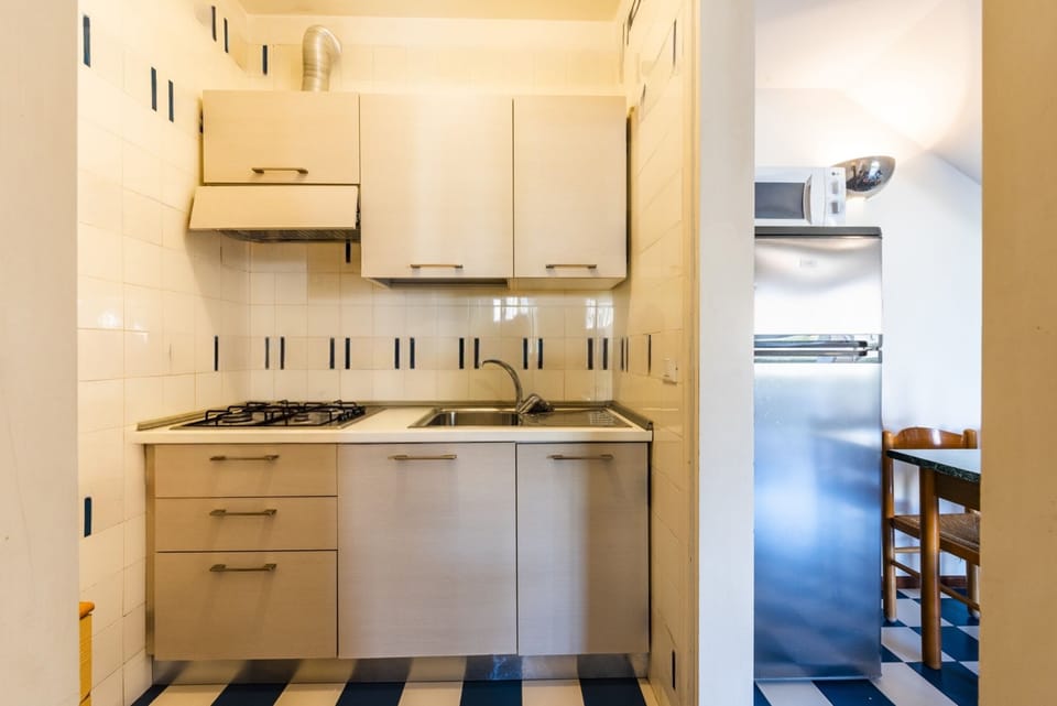 Apartment, 3 Bedrooms, Balcony, Garden View | Interior