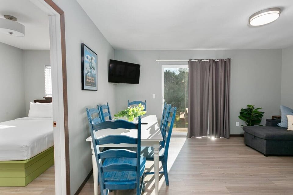Simple style with a cozy space to gather and relax