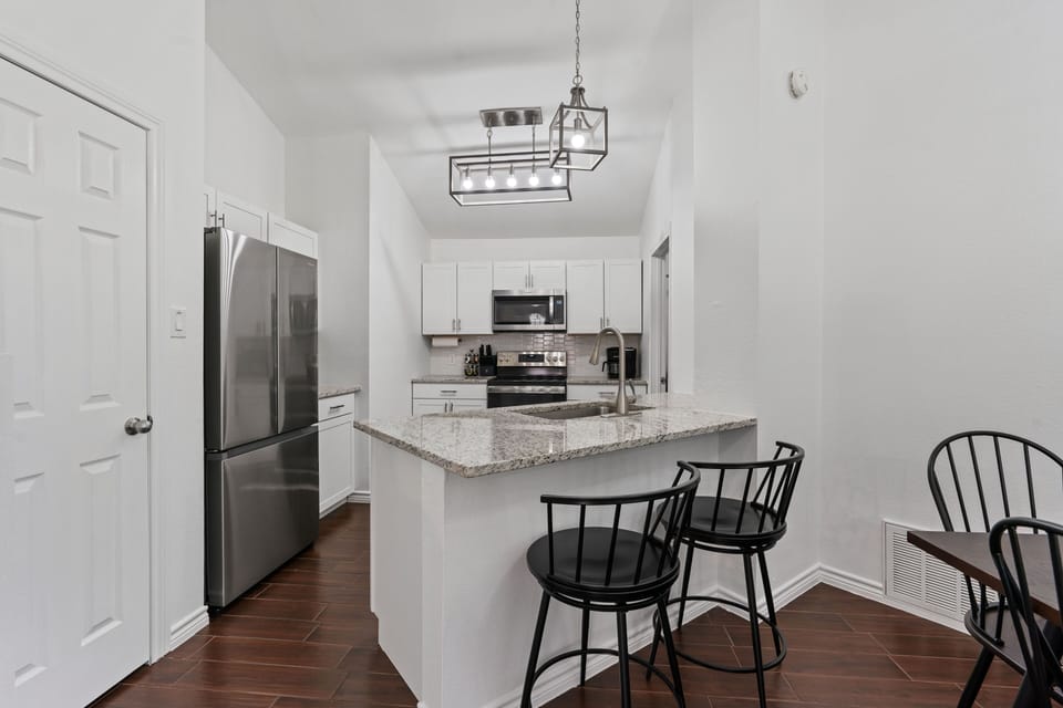 Kitchen and Bar