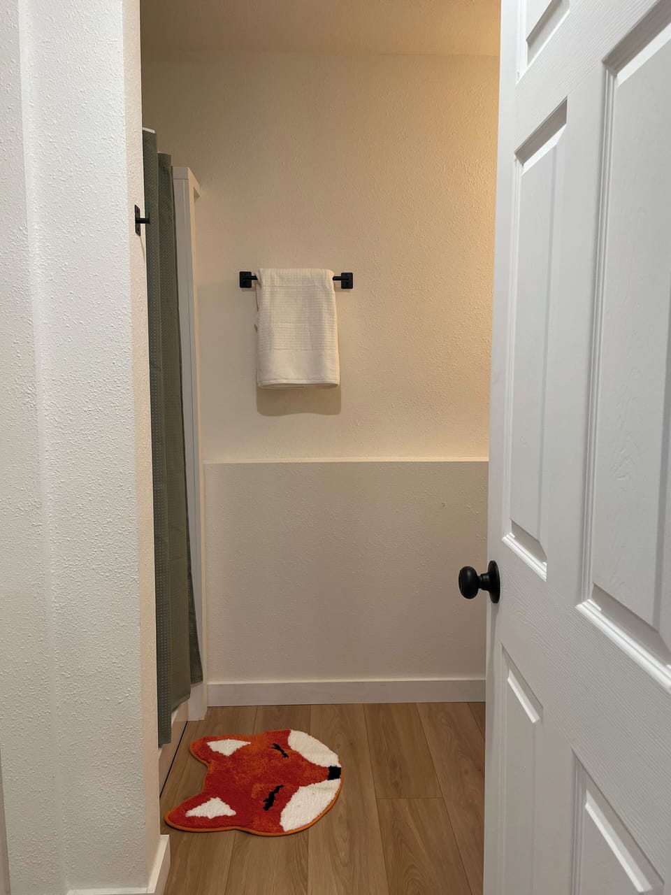 Guest Cabin 1 Bathroom