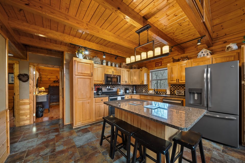 Additional Seating at the Kitchen Island
