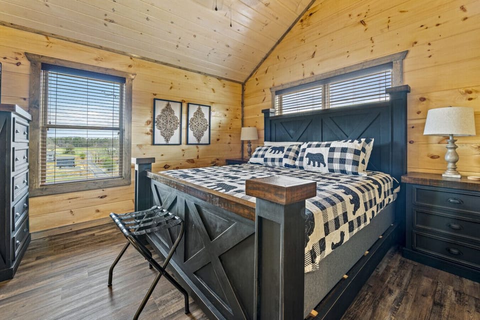 King Suite with smart TV and attached bath