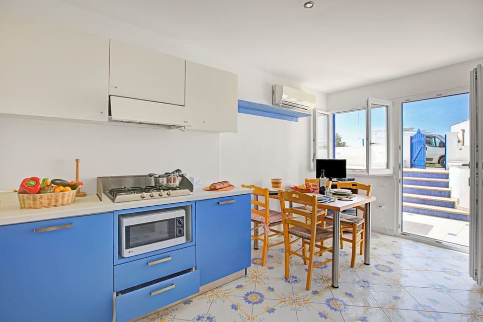 Kitchen and dining area