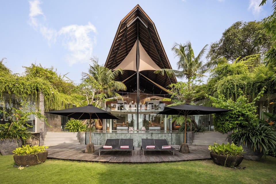 We are proud to present this exotic four-bedroom villa!
