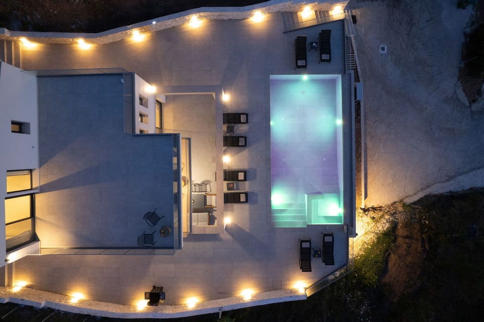Pool, Scenic View