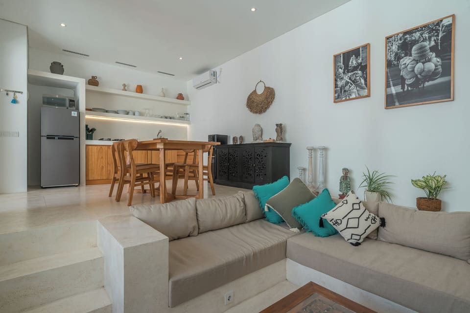 Deluxe Villa, 2 Bedrooms | Living area