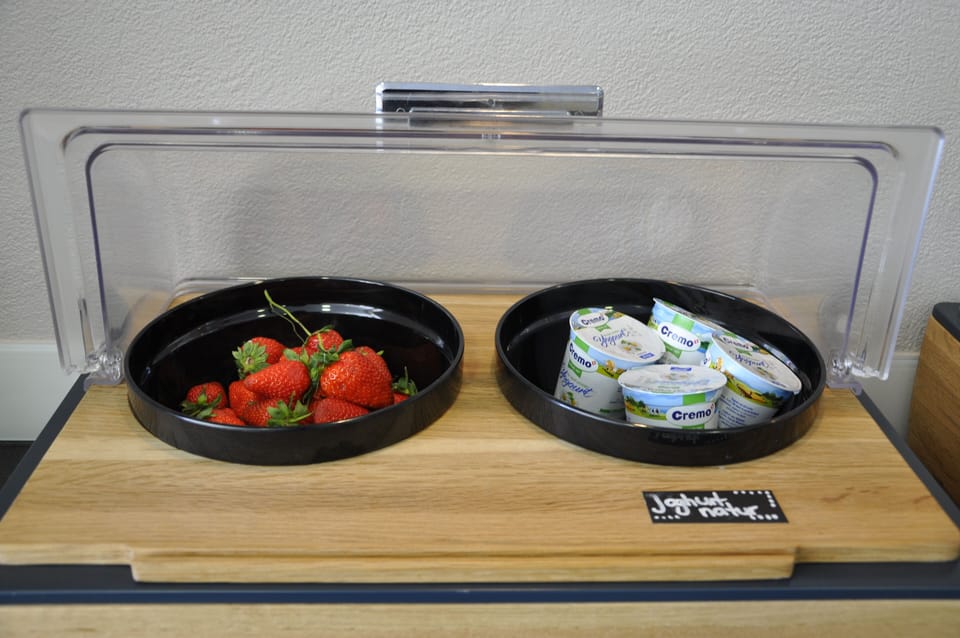Free daily self-serve breakfast