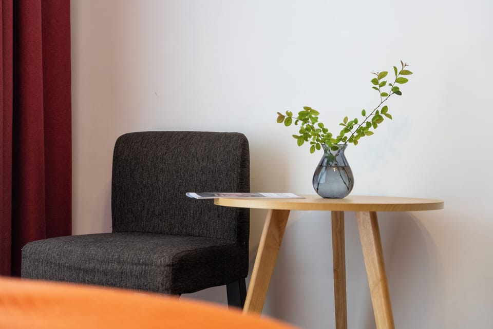 Classic Twin Room | Laptop workspace, free WiFi, bed sheets