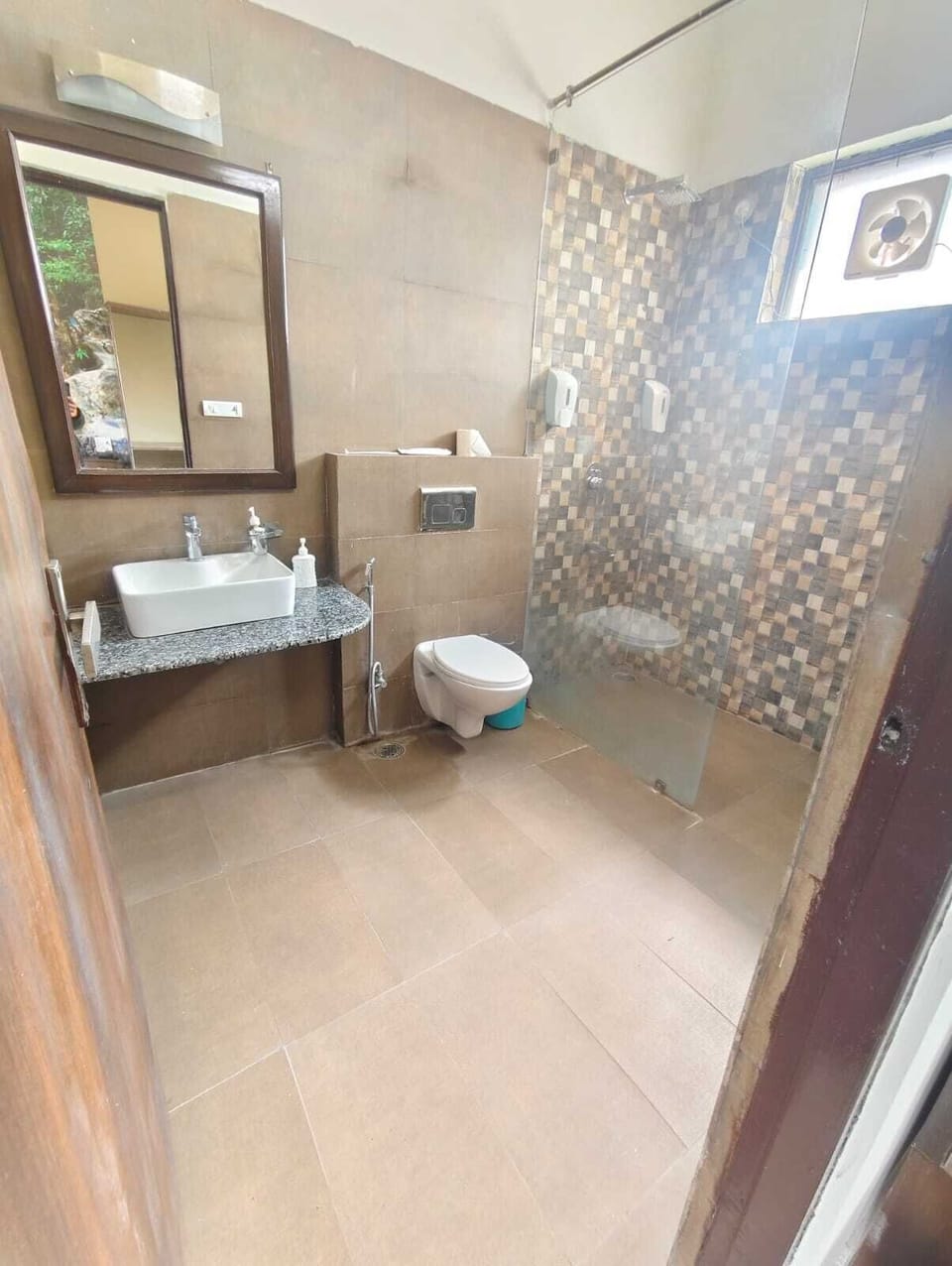 Shower, towels, soap, shampoo