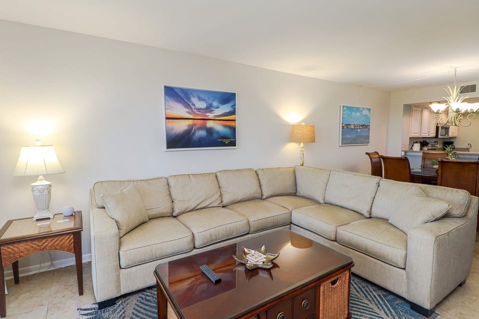 St. Augustine Beach Rentals Living Room