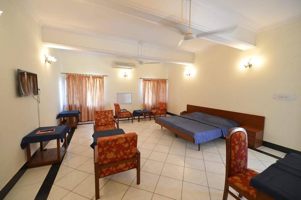 Executive Double Room | Free WiFi