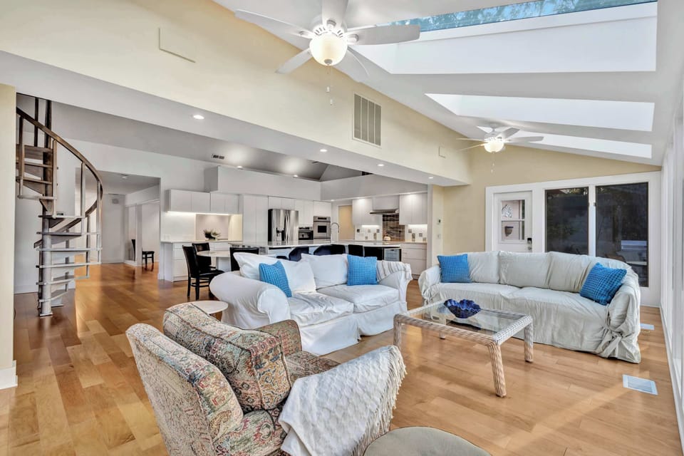 Multiple Gathering Areas: From the sunken TV room to the multi-purpose entertaining space, there’s a perfect spot for every mood and moment.