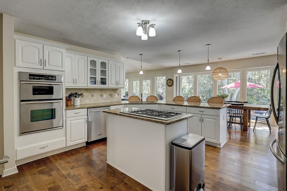 41 Old Military Road - Kitchen