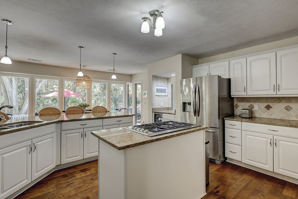 41 Old Military Road - Kitchen