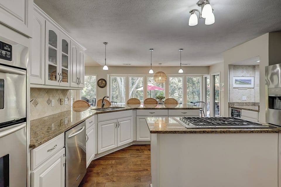 41 Old Military Road - Kitchen