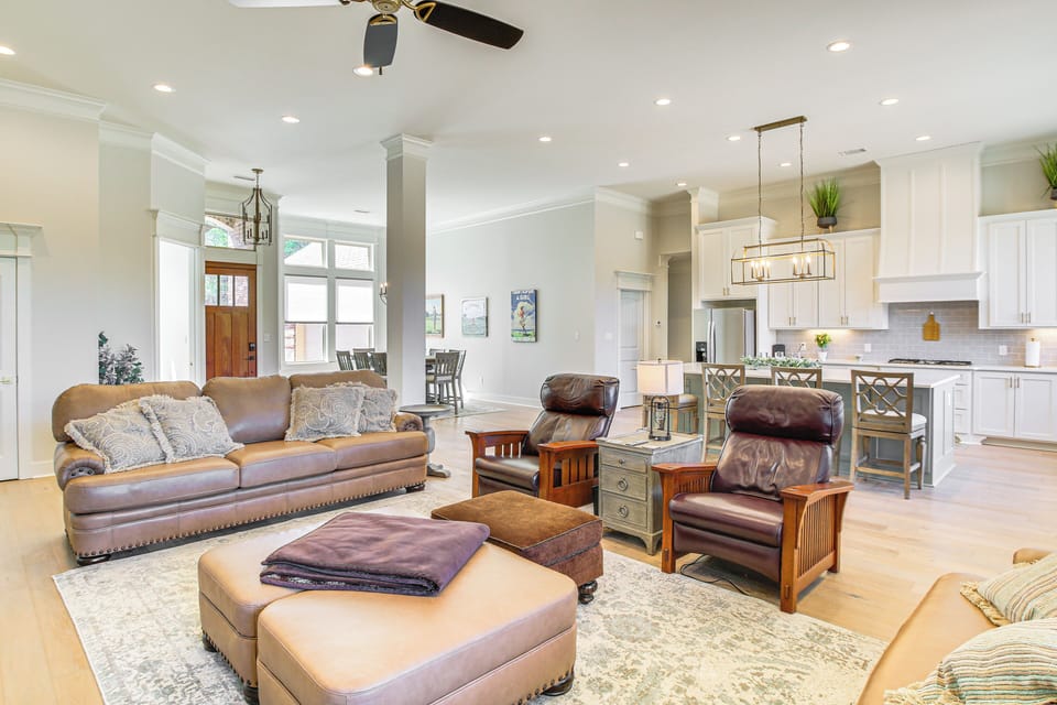 House (4 Bedrooms) | Interior