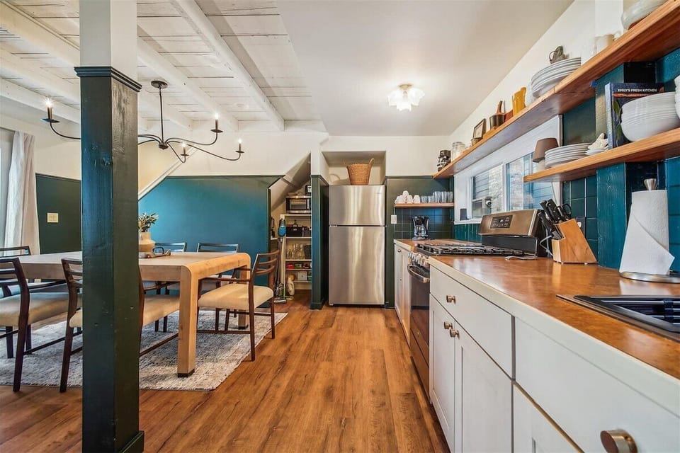Kitchen at Left Coast Hideaway