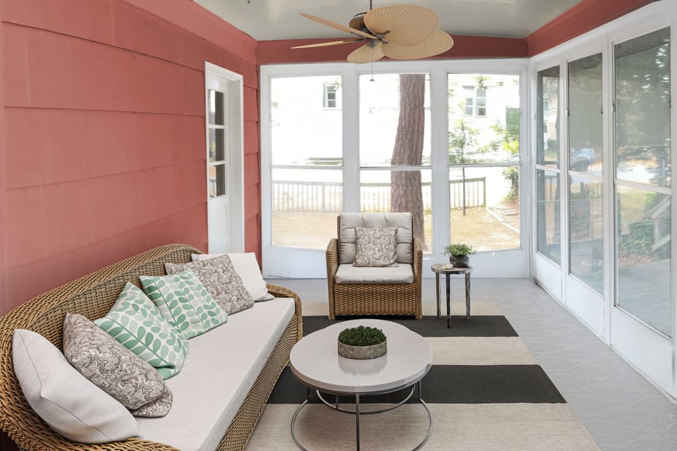 Screened in Porch
