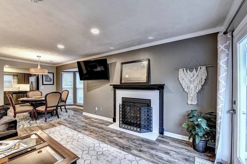 59fb41d9 337e 44fb b477 d00620b0319a