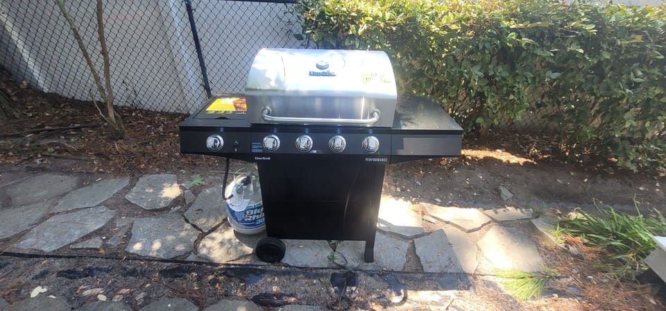 Outdoor grill