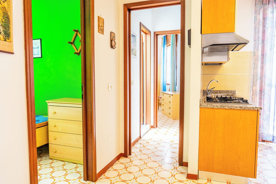 Apartment, 2 Bedrooms, Balcony | Interior
