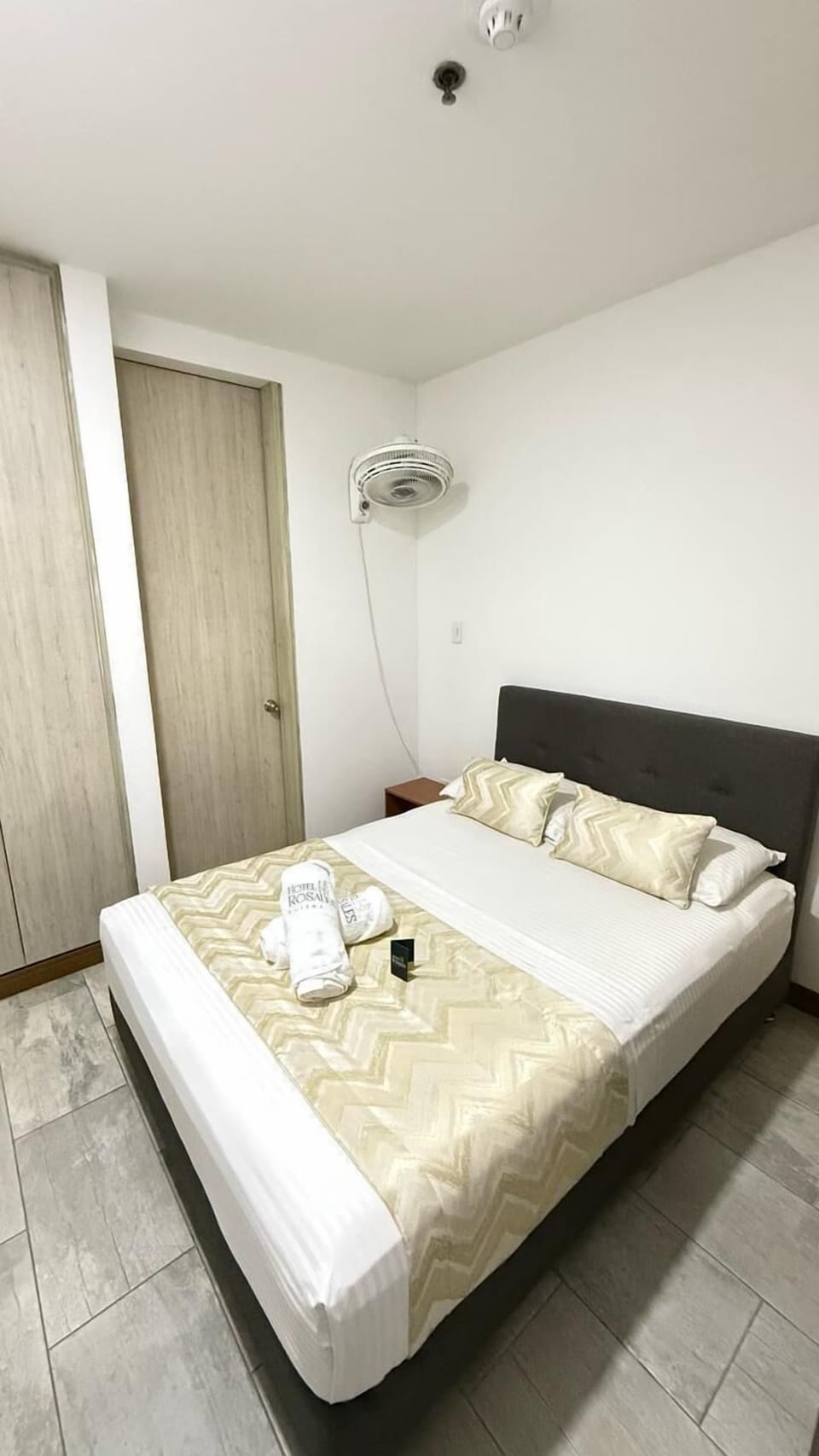 Basic Double Room | In-room safe, desk, laptop workspace, iron/ironing board