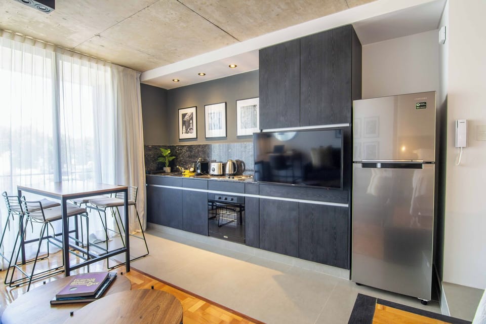 Microwave, oven, stovetop, coffee/tea maker