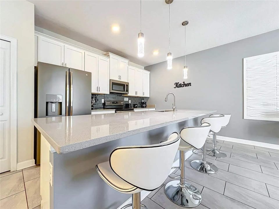 Superior Townhome | Private kitchen