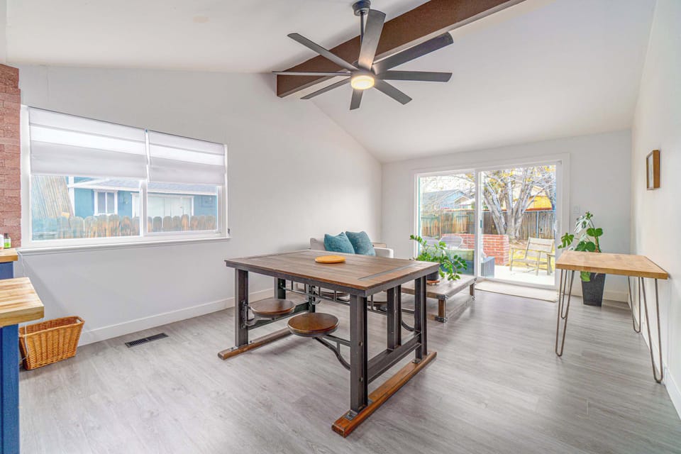 House, Multiple Beds, Patio, Garden View (Pinewood) | Interior