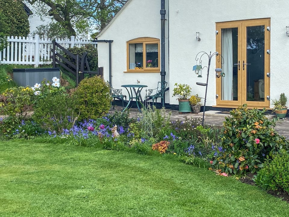 Outdoor | Petals Cottage, Netherseal