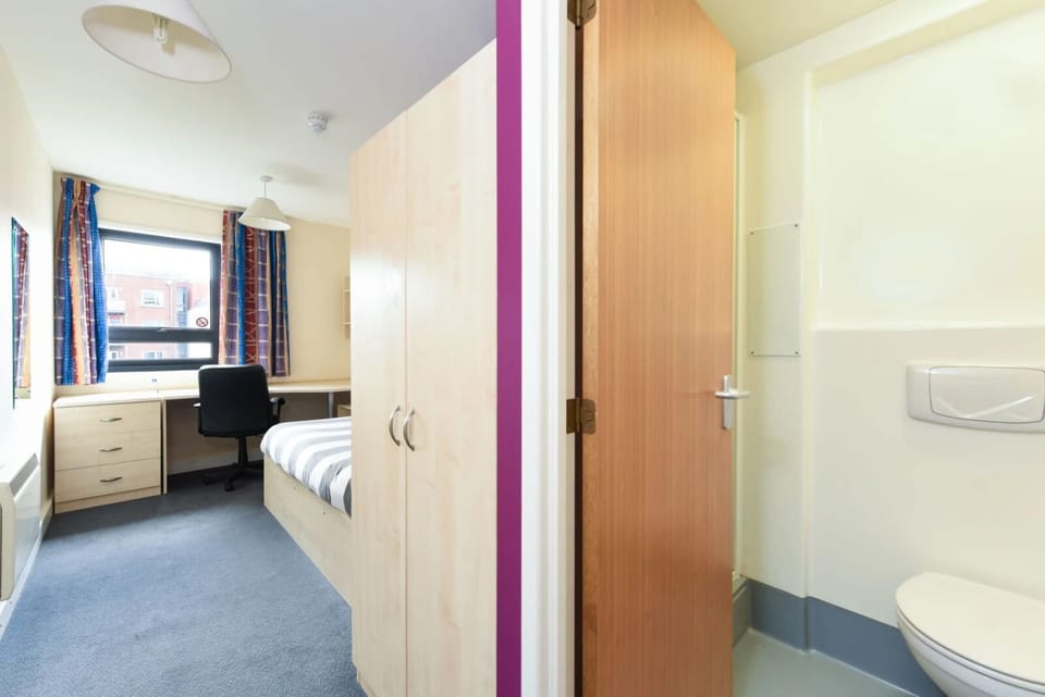 Double Room, Non Smoking | Bathroom