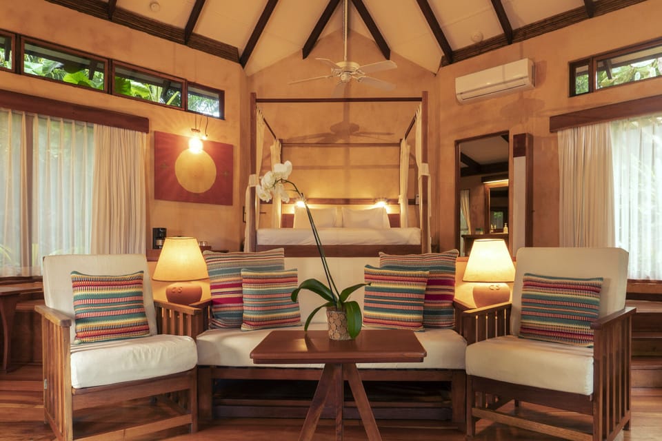 Bungalow, with AC | Living room