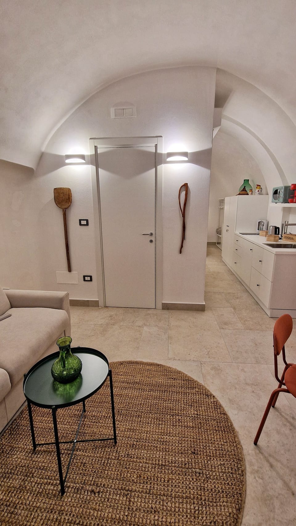 Triple Room | Living area | TV