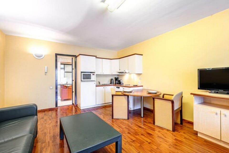 Studio | Living room | TV