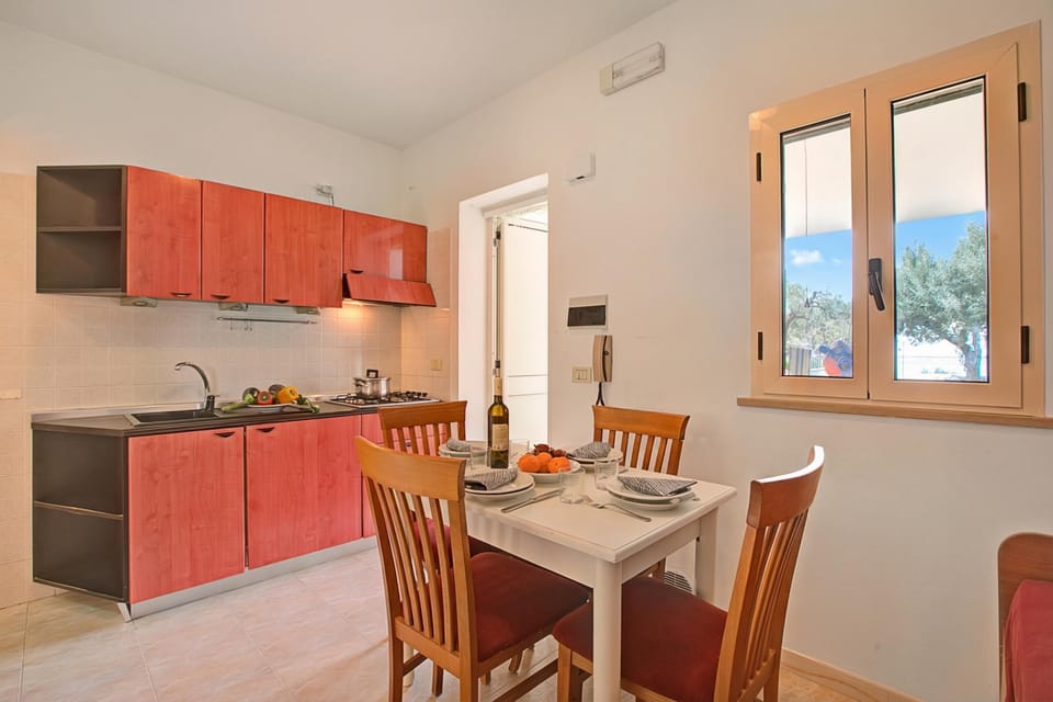 Kitchen and dining area