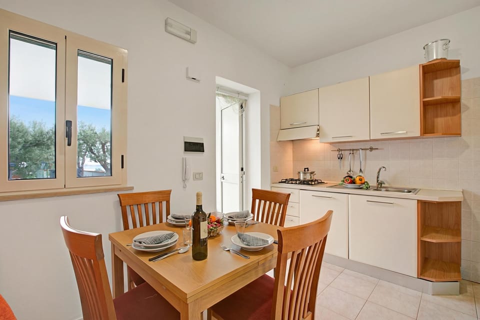 Kitchen and dining area