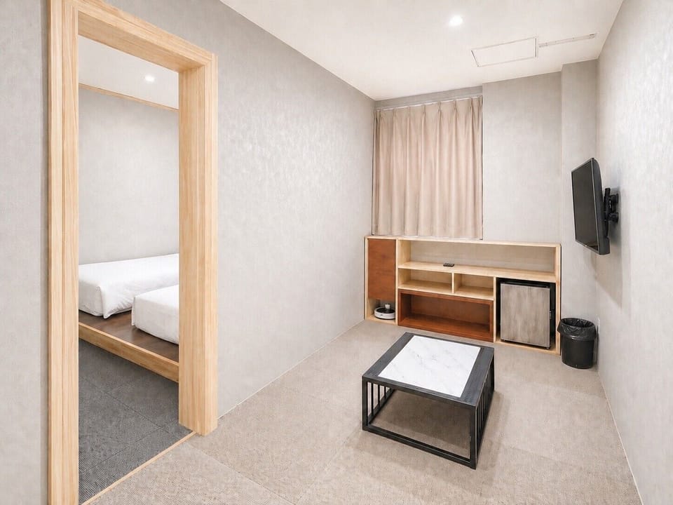 Classic Studio, Slope side | Living area | TV, heated floors