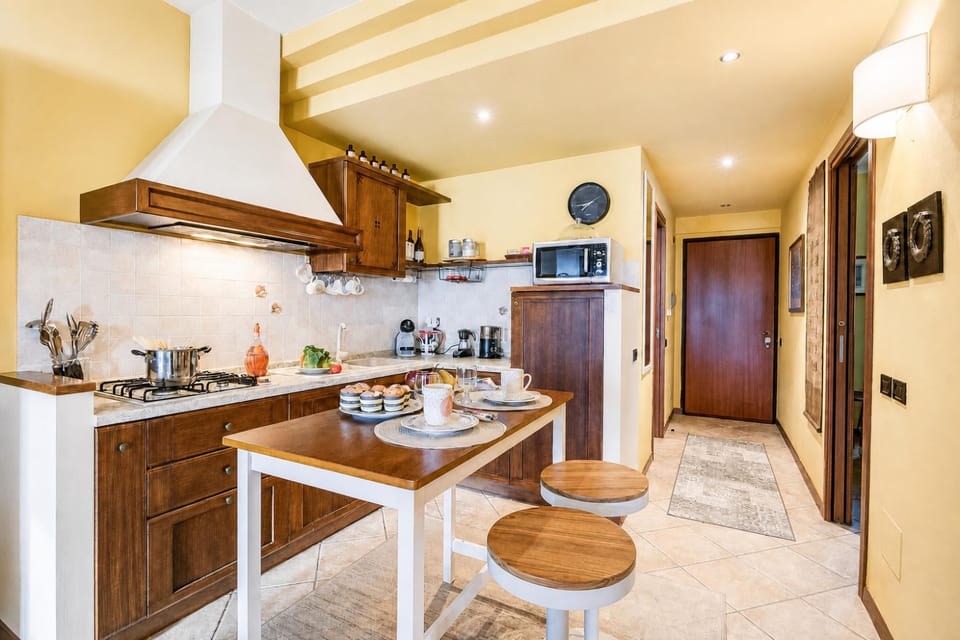 Kitchen and dining area