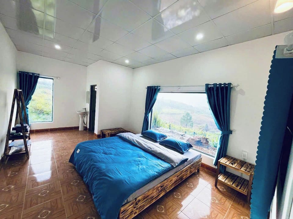 Double Room, Mountain View, Ground Floor | Blackout drapes, iron/ironing board, WiFi (free)