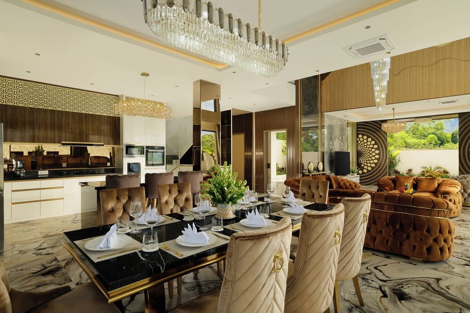 Villa, 4 Bedrooms, Private Pool | Dining room