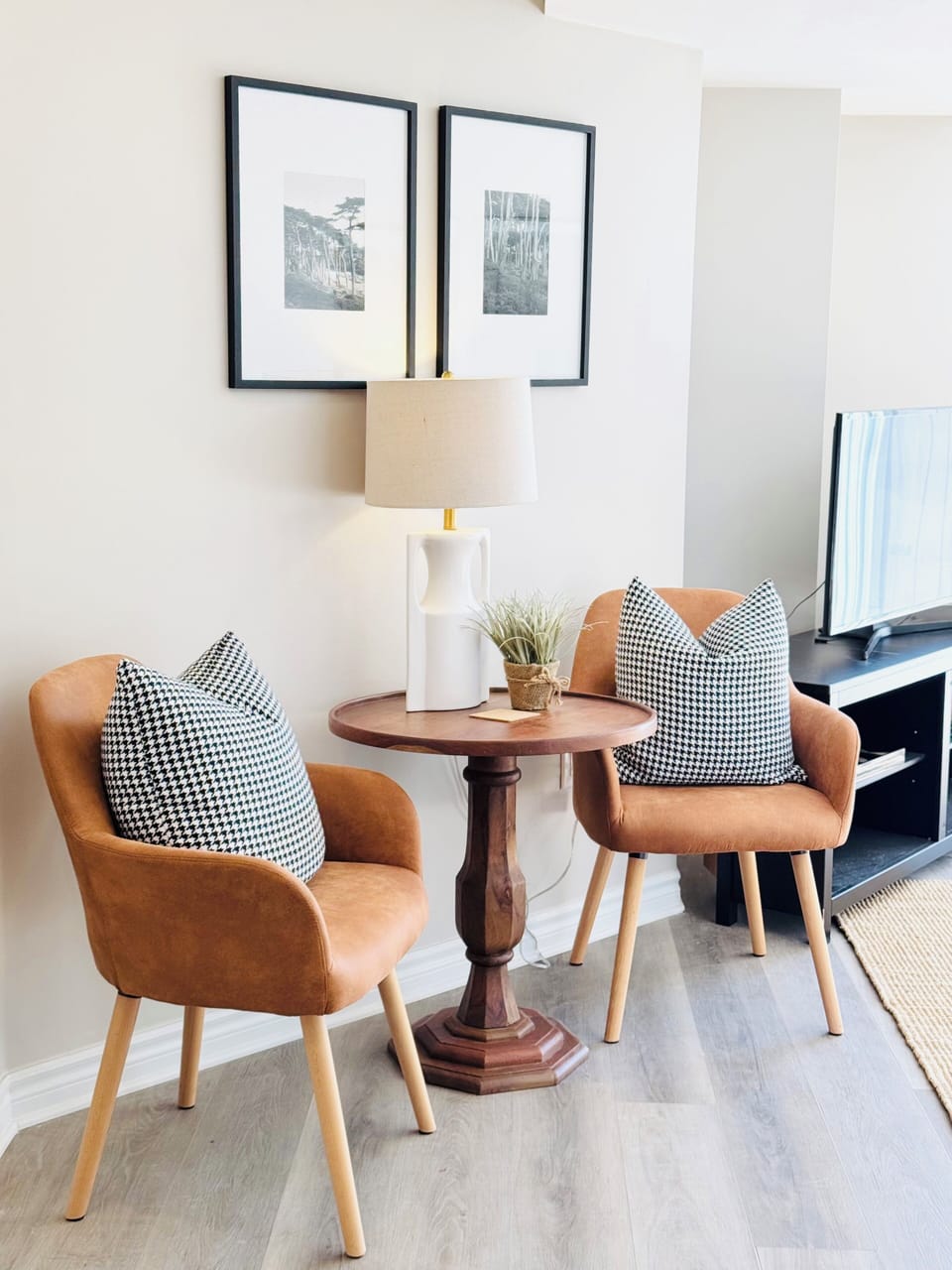 Dining Area - Extra Seating