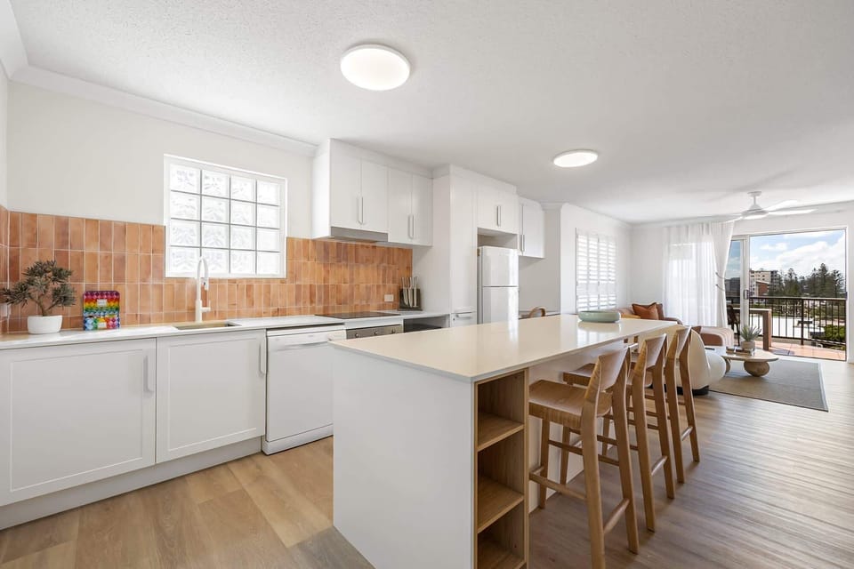 Kitchen/Dining Area