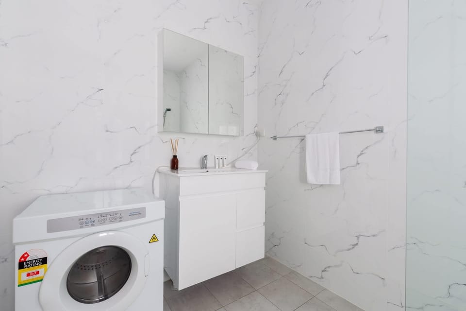 Laundry/Bathroom