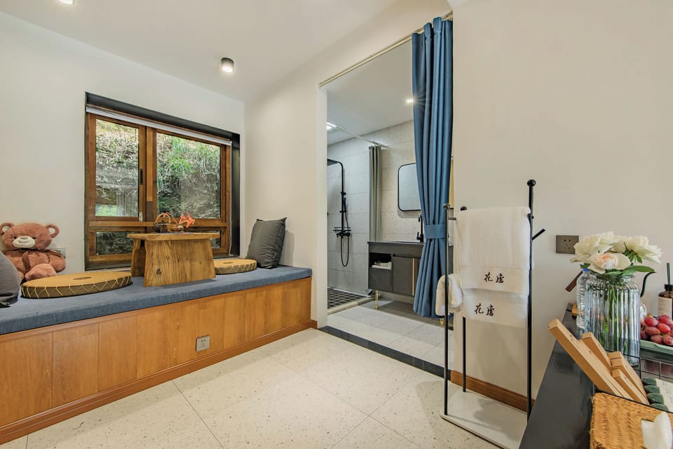 Comfort Room, Courtyard View | Laptop workspace, free WiFi, bed sheets