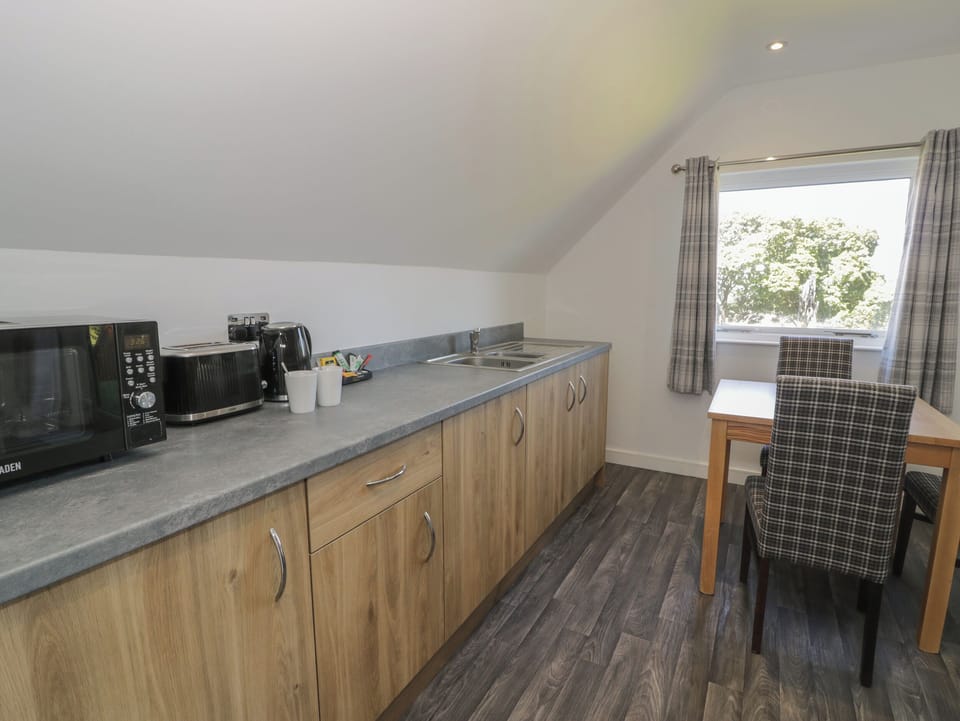 Fridge, electric kettle, toaster, cookware/dishes/utensils